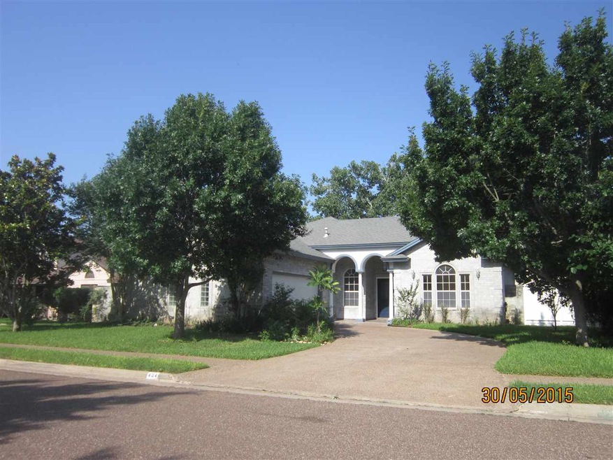 404 Crossbill St, Laredo, TX 78045 - photo 1