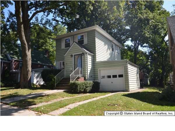 18 Coughlan Ave, Staten Island, NY 10310 - photo 1