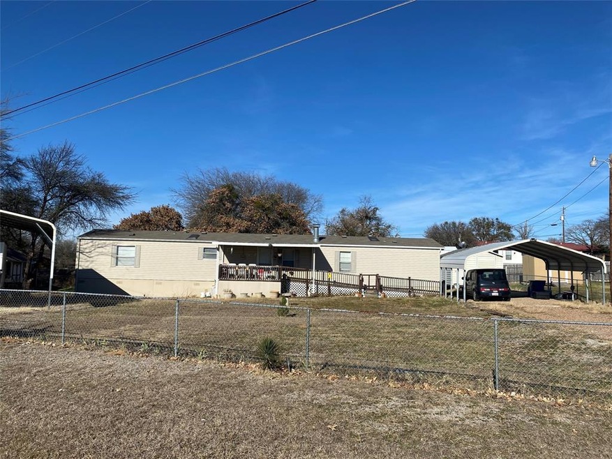 2129 Dove Ln, Cleburne, TX 76031 - photo 1