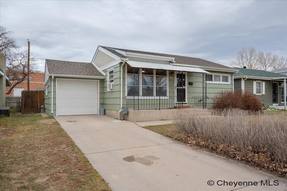 1210 E 5th Ave, Cheyenne, WY 82001 - photo 1