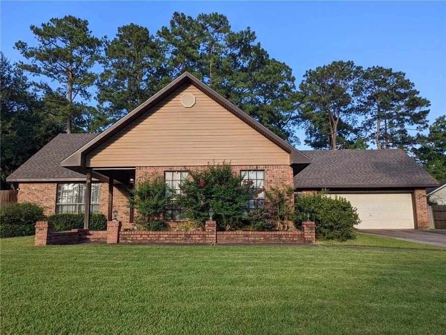 170 Spring Creek Dr, Pineville, LA 71360 - photo 1