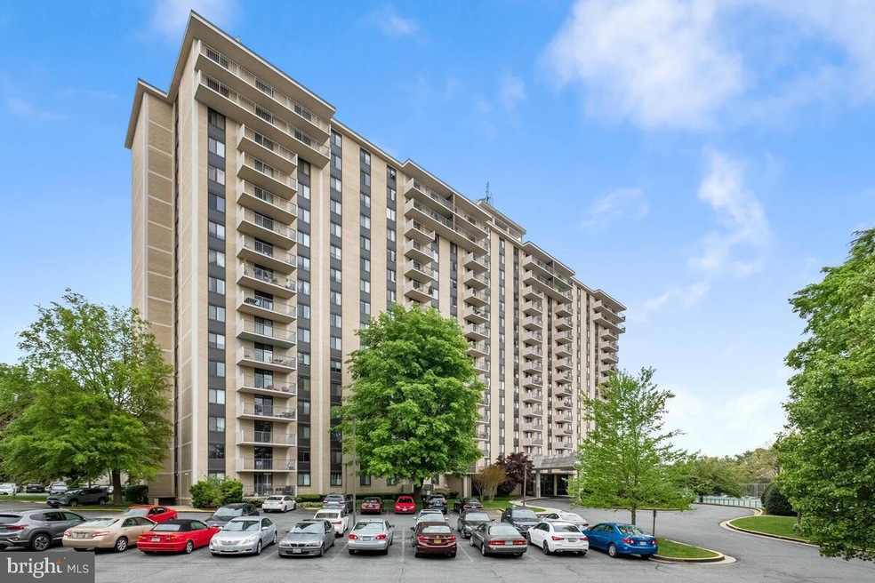 Westlake Towers unit 1402, Bethesda, MD 20817 - photo 1