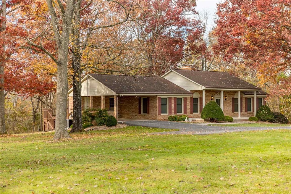 217 Parkins Ln, Verona, VA 24482 - photo 1