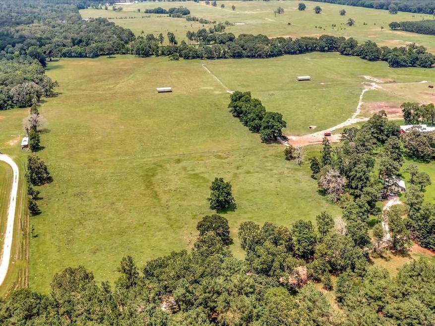 589 Dorsett Rd, Lufkin, TX 75901 - photo 1