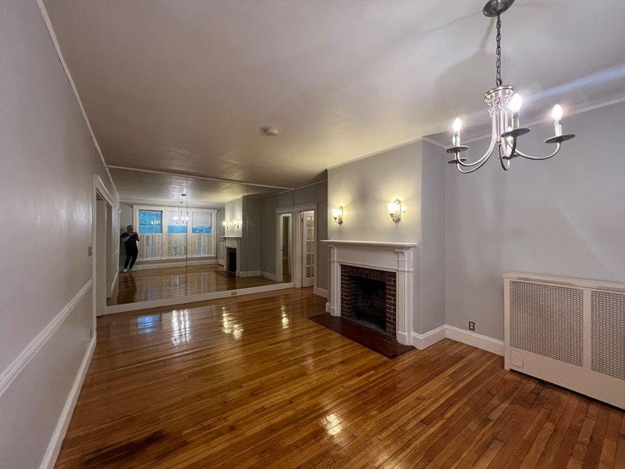 1986 Commonwealth Ave unit 5, Brighton, MA 02135 - photo 1