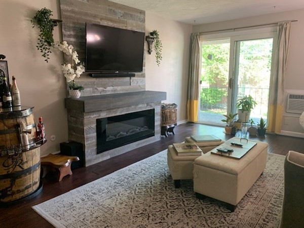 66 Fountain Ln unit 9, South Weymouth, MA 02190 - photo 1