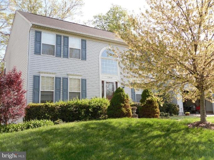 10525 Winged Elm Cir, Manassas, VA 20110 - photo 1