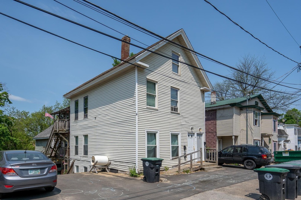 31 Spring St, Franklin, NH 03235 - photo 1