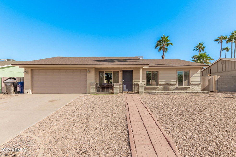 1104 W Laguna Azul Ave, Mesa, AZ 85210 - photo 1