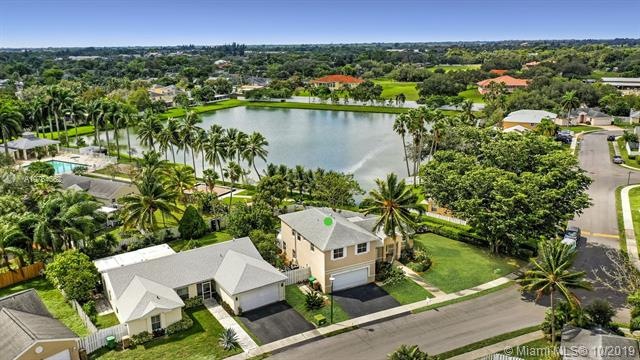 7130 SW 41st Ct, Davie, FL 33314 - photo 1
