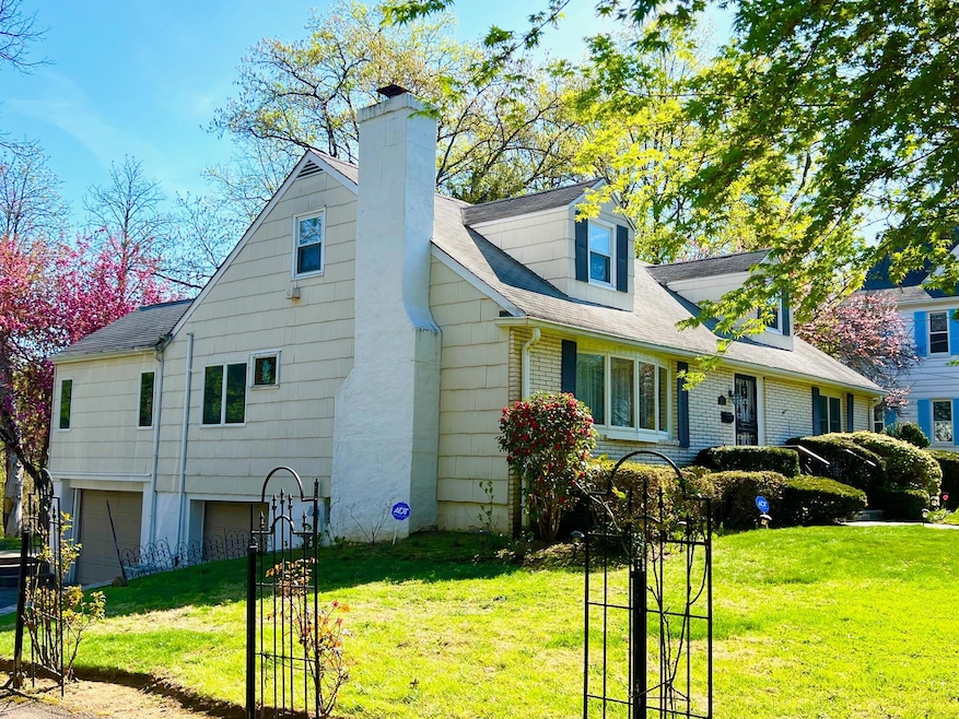 Sold $1,350,000 • Co-Listing Agent