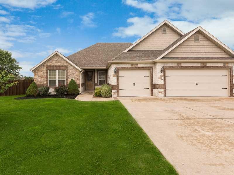 Exterior Front. One look will do!