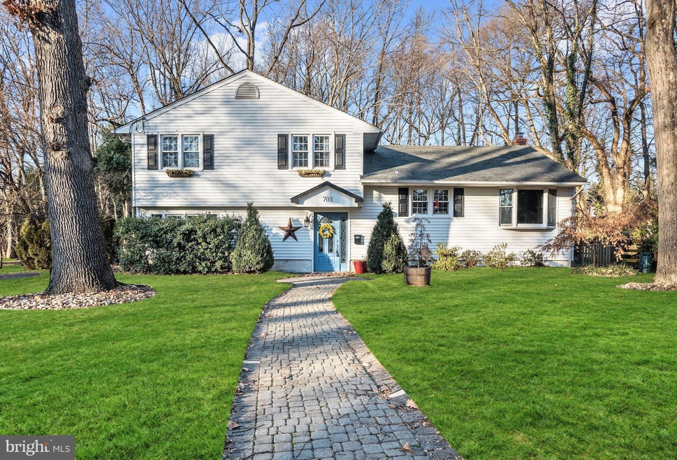 703 Beacon St, Moorestown, NJ 08057 - photo 1