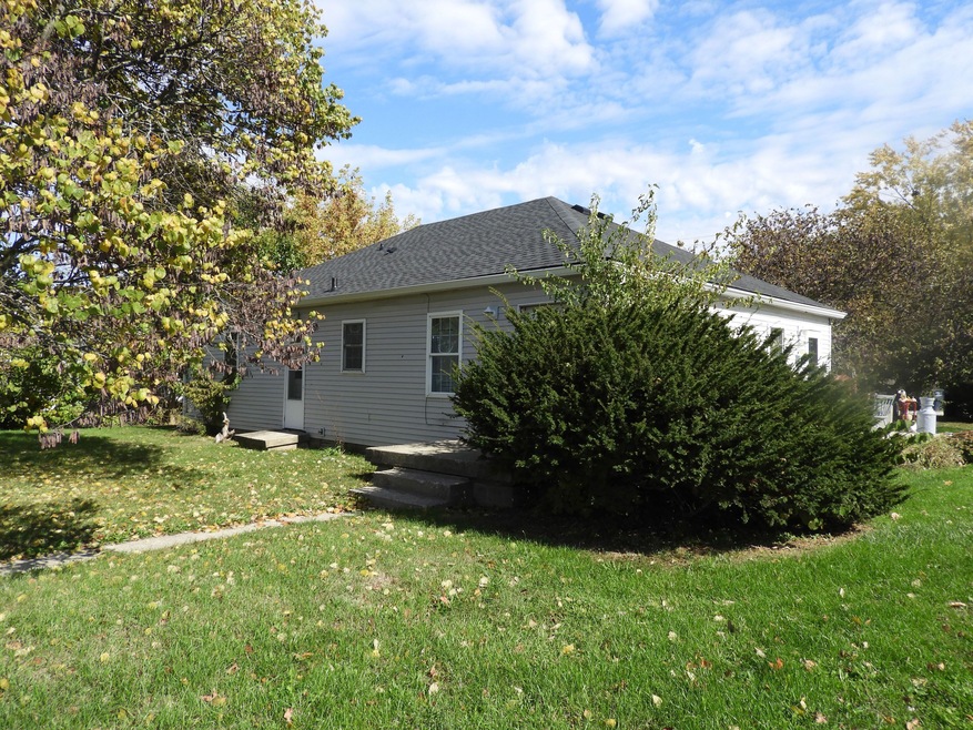 894 Albany St, Beech Grove, IN 46107 - photo 1