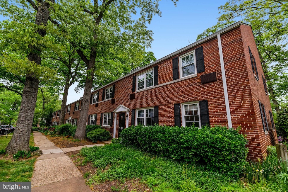 4312 2nd Rd N unit 43121, Arlington, VA 22203 - photo 1