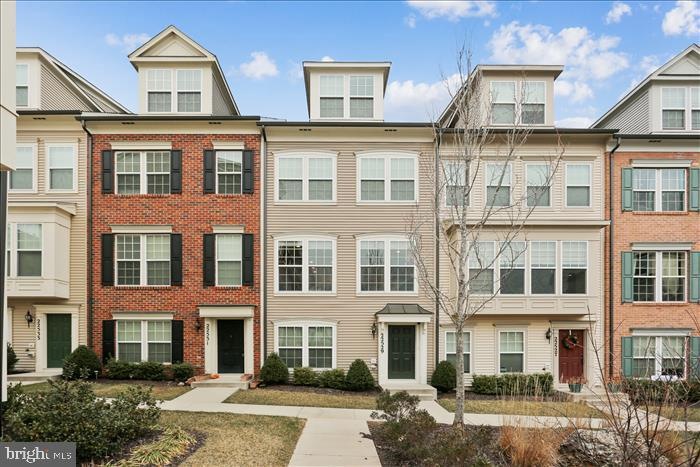 22529 Phillips St unit 1503, Clarksburg, MD 20871 - photo 1