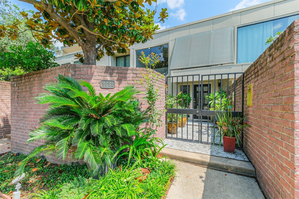 Welcome to this lovely 3142 square foot gated town