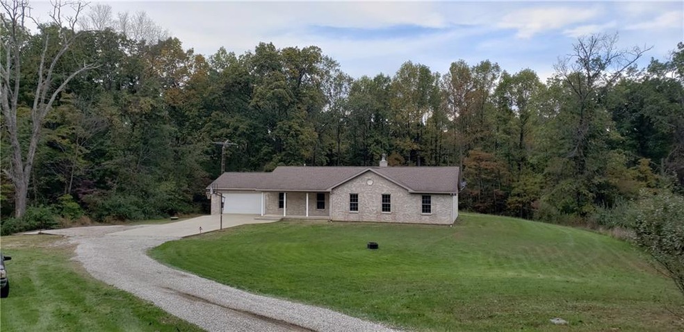 8486 E Georgetown Rd, Columbus, IN 47201 - photo 1