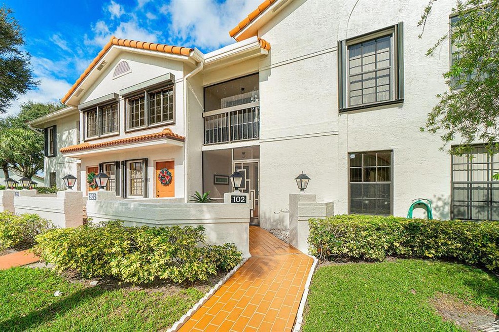 004-9632SillsDrE-BoyntonBeach-FL-small