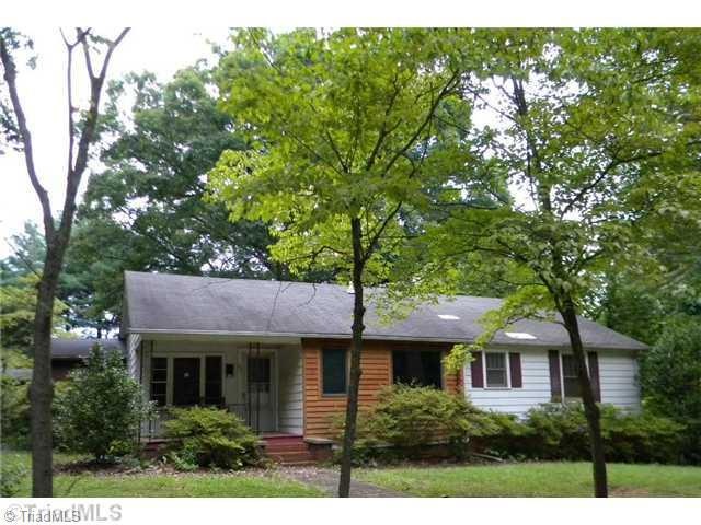 931 Wood St, Statesville, NC 28677 - photo 1