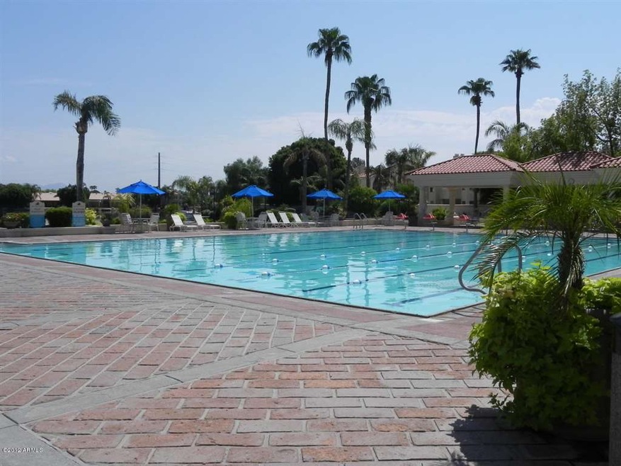 community pool2
