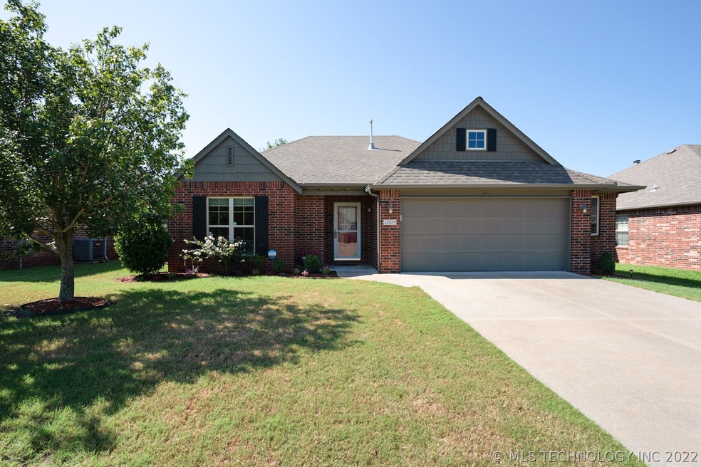 3009 W Mobile St, Broken Arrow, OK 74011 - photo 1