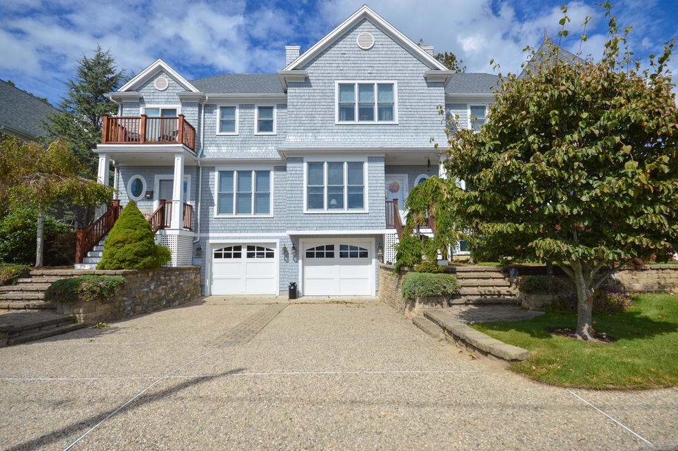 24 Nantucket Avenue #B Front of Unit