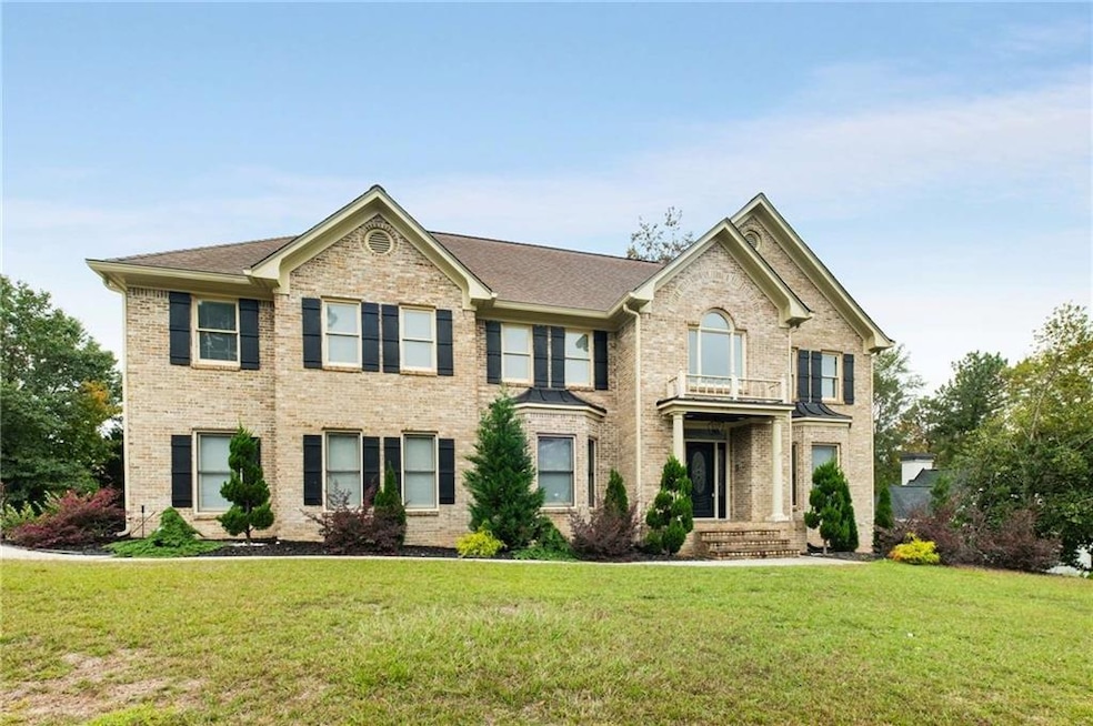 Welcome home to this expansive home in Eagles Land