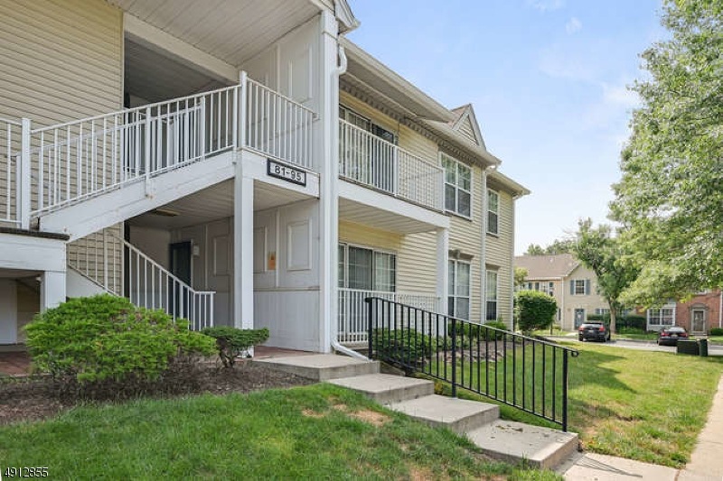 87 Caitlin Ct, Franklin Park, NJ 08823 - photo 1