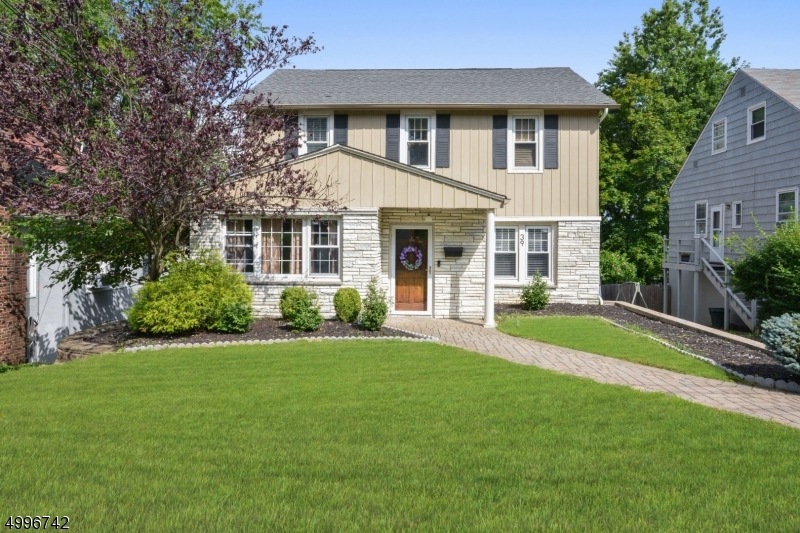 39 Fitzrandolph Rd, West Orange, NJ 07052 - photo 1