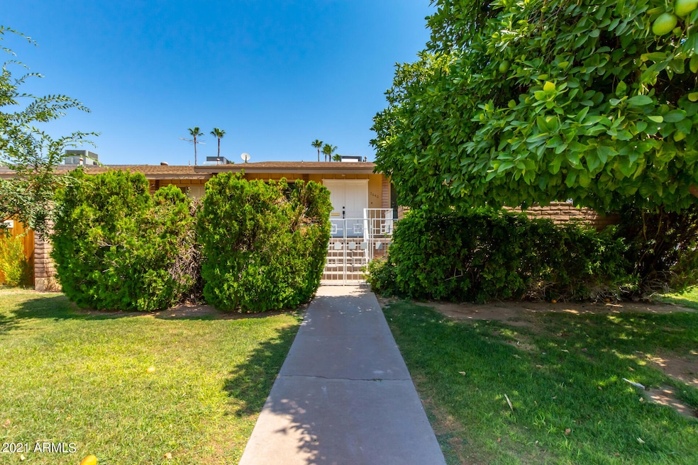 7640 E Camelback Rd, Scottsdale, AZ 85251 - photo 1