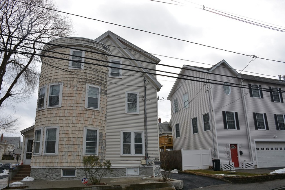 180 Lowell St unit 1, Waltham, MA 02453 - photo 1