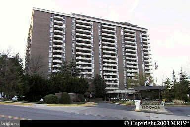 Regency unit 1620, McLean, VA 22102 - photo 1