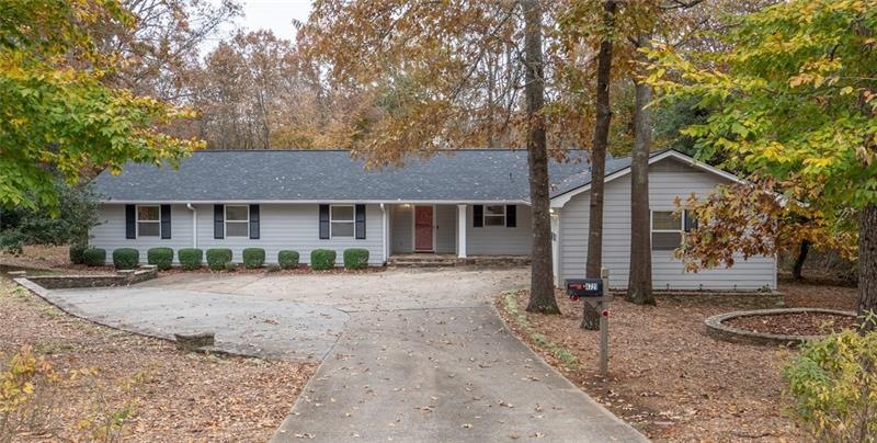 4721 Thompson Bridge Rd, Gainesville, GA 30506 - photo 1