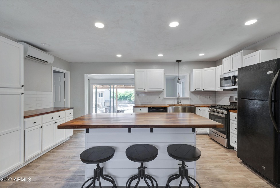 1347 E 29th Ave-18