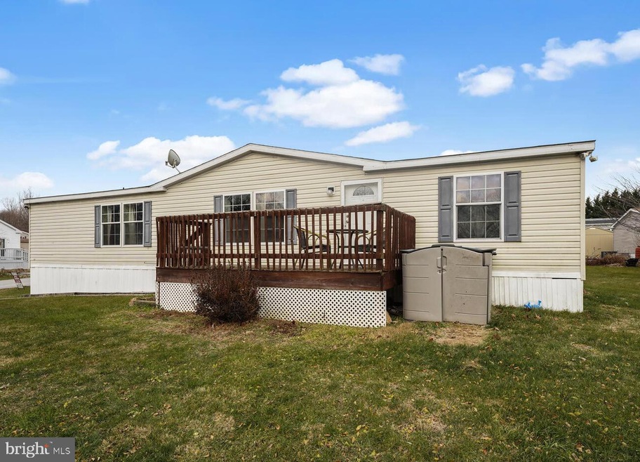 33 Flintlock Ct, Honey Brook, PA 19344 - photo 1