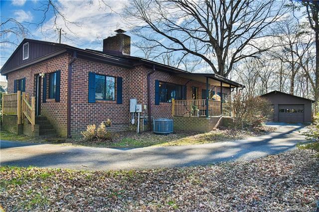 200 Azalea Woods Dr unit 5, 6, & 7, Hendersonville, NC 28792 - photo 1