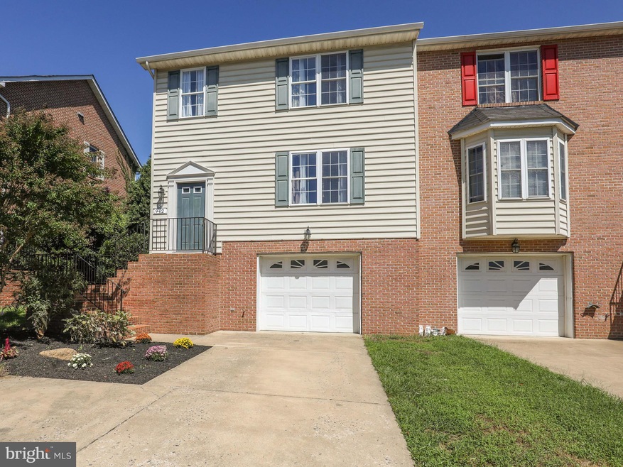 942 Beehive Way, Winchester, VA 22601 - photo 1