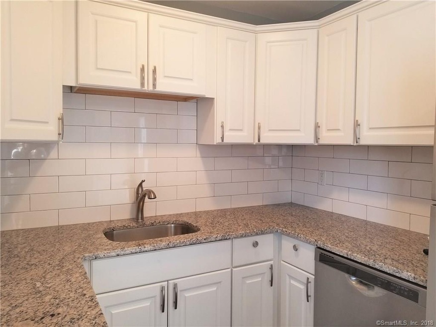 5 Woodstock Place, East Hartford, CT 06118 - photo 1