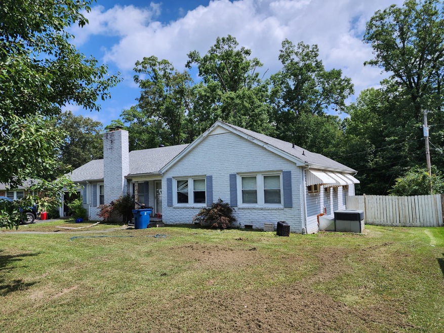 1503 Sycamore Cir, Manchester, TN 37355 - photo 1