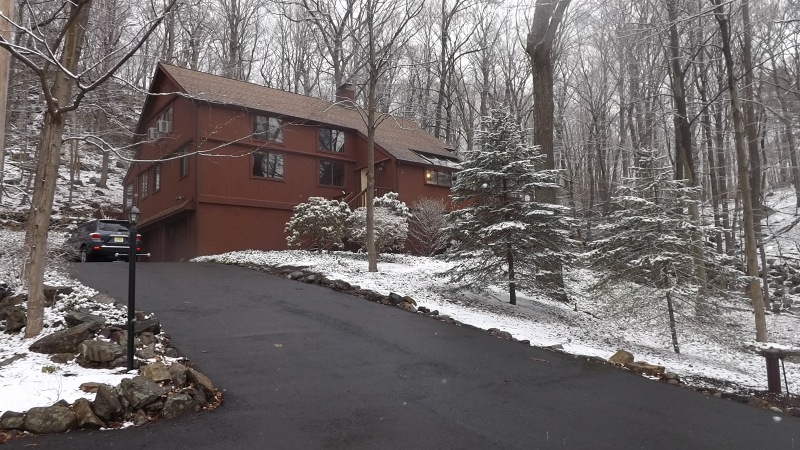 901 E Gate Rd, Kinnelon, NJ 07405 - photo 1