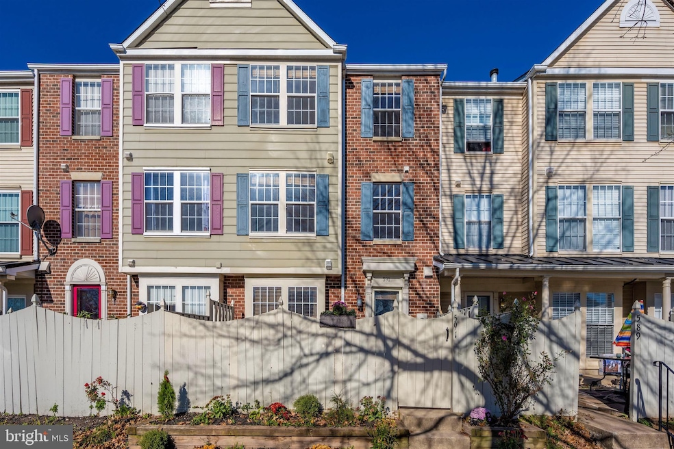 591 Boysenberry Ln, Frederick, MD 21703 - photo 1