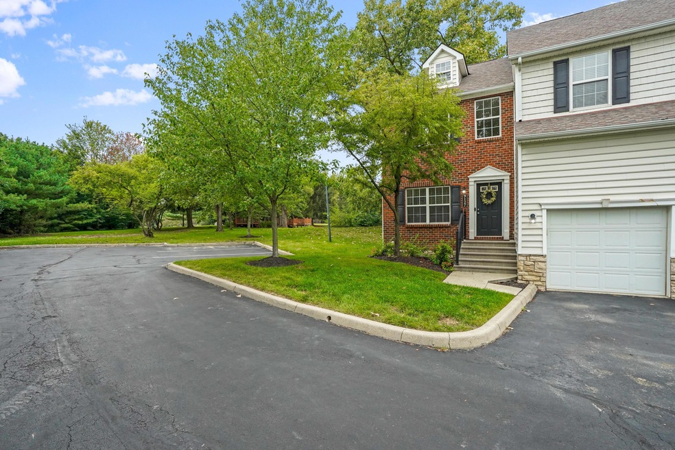 9127 Walker Park Dr unit 9127, Columbus, OH 43240 - photo 1