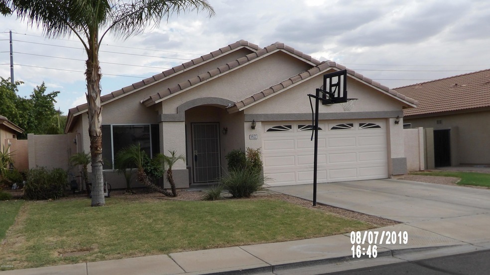 5827 E Hopi Cir, Mesa, AZ 85206 - photo 1