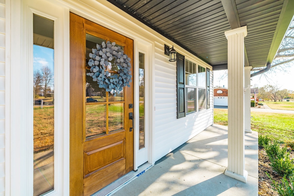 For Sale $589,900 • Co-Listing Agent