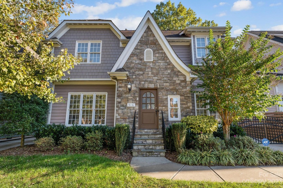 916 Millbrook Rd, Charlotte, NC 28211 - photo 1