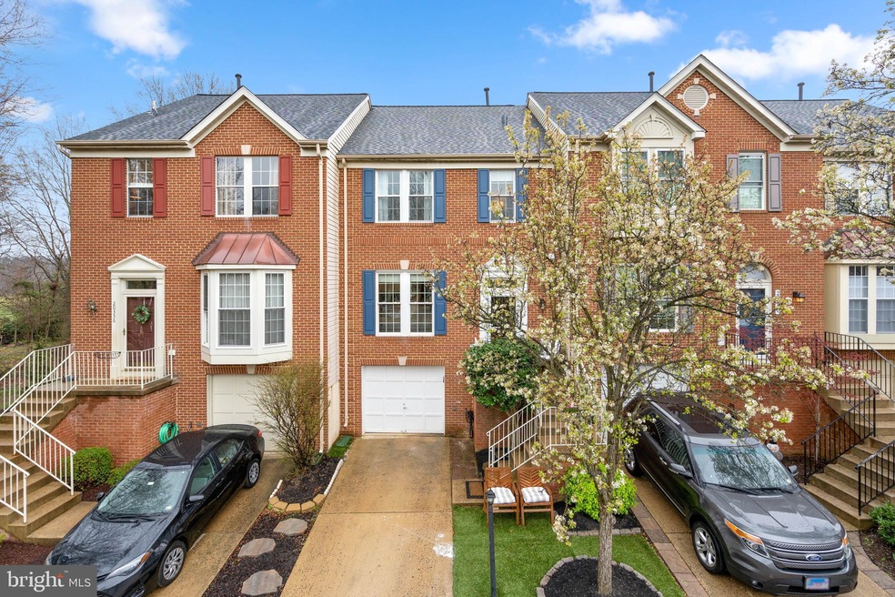 20338 Briarcliff Terrace, Sterling, VA 20165 - photo 1