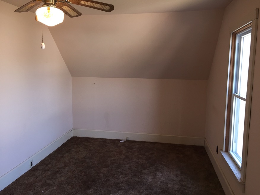 324 S 3rd Ave, Chenoa, IL 61726 - photo 1