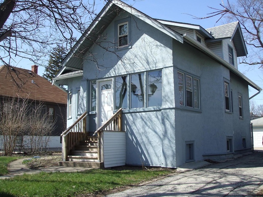 125 E North Ave unit BMT, Elmhurst, IL 60126 - photo 1