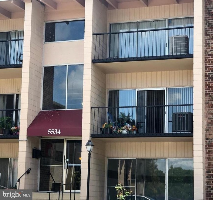 5534 Karen Elaine Dr unit 1734, New Carrollton, MD 20784 - photo 1